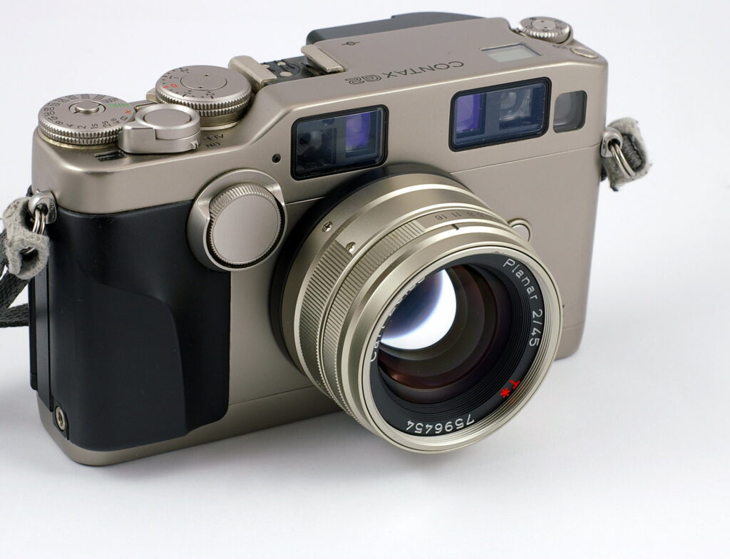 Contax G2 with Carl Zeiss Planar 2/45mm lens